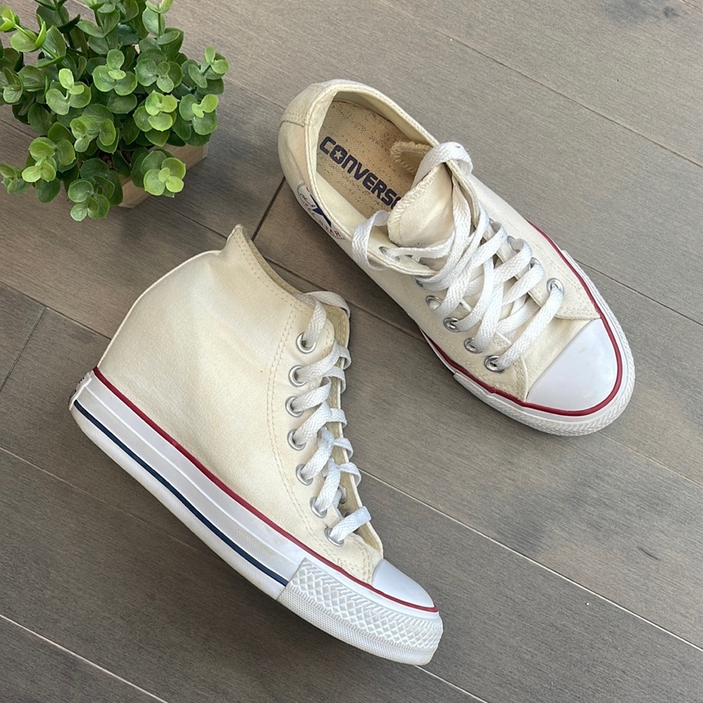 Converse CTAS Chuck Taylor Mid Lux Wedge Sneaker